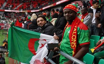 كأس أمم أفريقيا.. جمهور الجزائر يلهب حماس اللاعبين قبل لقاء بوركينا فاسو