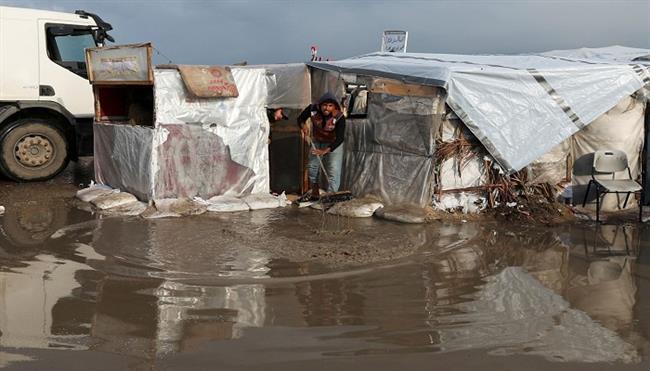 «الدفاع المدني» بغزة: القطاع يمر بواقع صعب جدًا جراء المنخفض الجوي الحالي