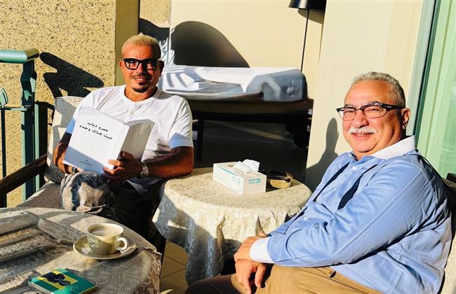 إبراهيم عيسى يكشف سر نجاح عمرو دياب: ليس مجرد مطرب بل موسيقي شامل  