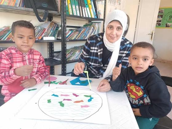 ورشة عمل للأطفال بعنوان "كيف تصنع لعبتك بيدك" بمركز تنمية حلوان