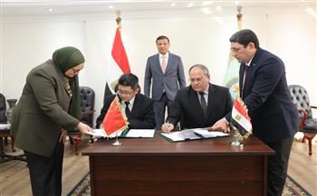 وزير الزراعة يشهد توقيع مذكرة تفاهم بين "البحوث الزراعية" وأكاديمية علوم صينية في مجال تعزيز القدرات البحثية