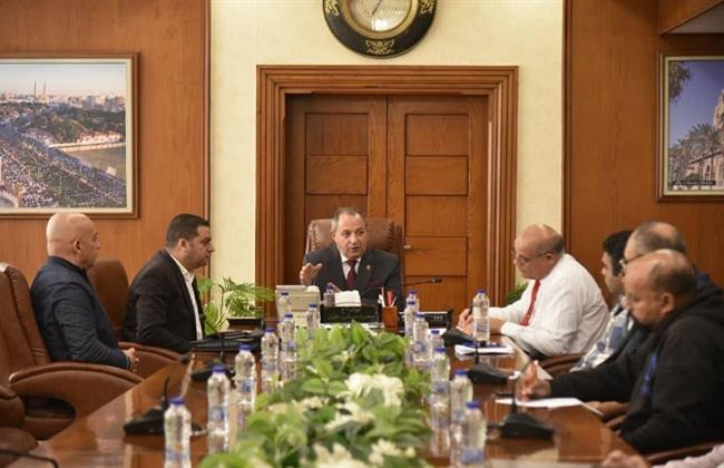 محافظ بورسعيد يناقش الإجراءات التنسيقية لبدء أعمال تطوير ورفع كفاءة "فنار بورسعيد"