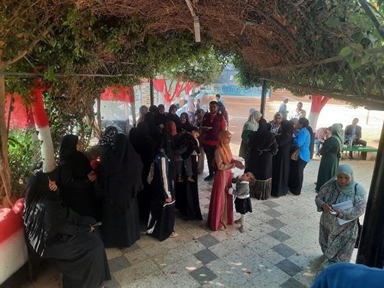 بالصور.. مشاركة واسعة للسيدات في الدوائر المعادة بالمرحلة الأولى من انتخابات النواب 2025