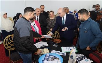 محافظ بني سويف يتفقد "مُلتقى التوظيف" لتوفير فرص عمل للشباب والمرأة وذوي الإعاقة