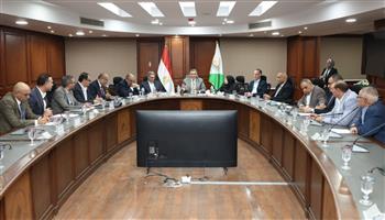 محافظ الجيزة يترأس اجتماعًا موسعًا لمتابعة تطوير حدائق الأهرام وتحسين الخدمات المقدمة للمواطنين