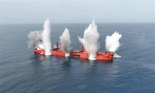 إعلام حوثي: الإفراج عن طاقم سفينة اتيرنيتي سي بوساطة عمانية