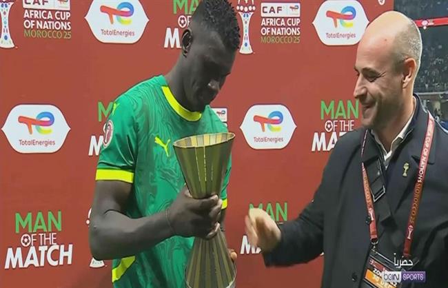 كأس أمم أفريقيا.. عبد الله سيك يفوز بجائزة رجل مباراة السنغال وبنين  