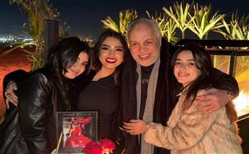 روجينا  تحتفل بعيد ميلاد أشرف زكي