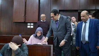 رئيس جامعة القاهرة يتفقد سير امتحانات الفصل الدراسي الأول بعدد من الكليات