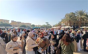 معبد الكرنك يشهد أولى الجولات الميدانية لملتقى ثقافة وفنون الفتاة والمرأة بمشروع «أهل مصر» 