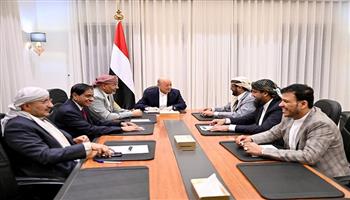 4 أعضاء بالرئاسي اليمني: لا جهة أو فرد يملك صلاحية إخراج أي دولة من التحالف العربي