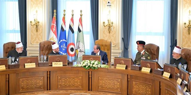 الرئيس السيسي يؤكد ضرورة إيجاد مسار واضح لتأهيل وتدريب الكوادر والاستفادة منها