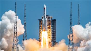 الصين تطلق قمرين اصطناعيين جديدين إلى الفضاء