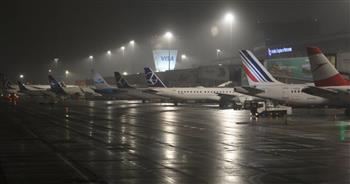 بولندا: تعليق حركة الطيران مؤقتًا بمطار في وارسو بسبب سوء الأحوال الجوية