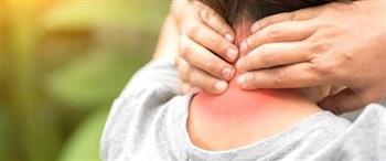 أسباب آلام الرقبة من الخلف