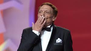 نجوم تصدروا تريند 2025.. أبرزهم الزعيم عادل إمام 