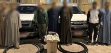 القبض على 6 أشخاص ينهبون المواقع تحت الإنشاء في التجمع
