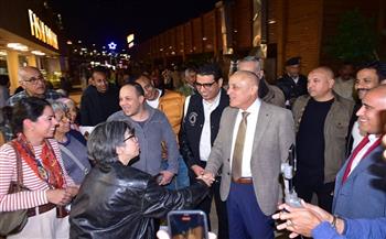 محافظ الأقصر يشارك الأهالي احتفالاتهم باستقبال العام الميلادي الجديد