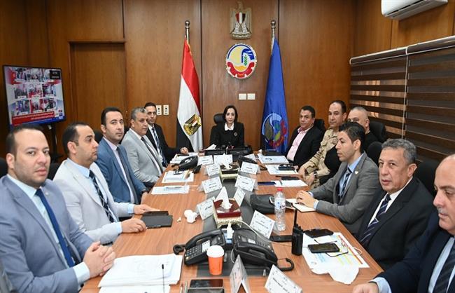 محافظ البحيرة تتابع سير العملية الإنتخابية وإنتظام فتح اللجان بانتخابات النواب 2025  