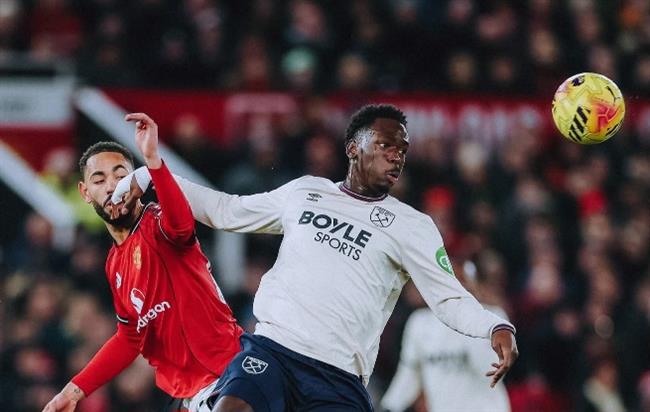 الدوري الإنجليزي.. شوط أول سلبي بين مانشستر يونايتد ووست هام  