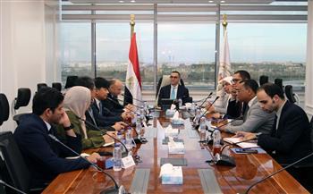 وزير الاستثمار يلتقى رئيس مجلس ادارة «إل جي» لبحث توسع مشروعات الشركة في مصر 