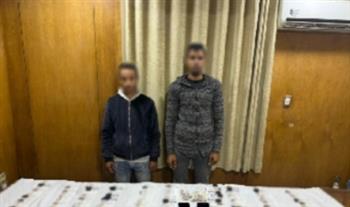 ضبط شخصين بحوزتهما كروت دعائية وأموال للتأثير على الناخبين في طما بسوهاج