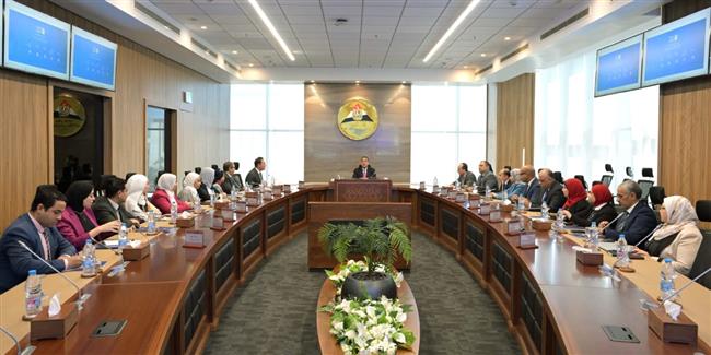 رئيس الوزراء يستعرض عدداً من ملفات عمل "مركز المعلومات" الداعمة لجهود الدولة التنموية