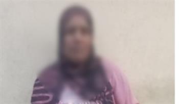 ضبط سيدة تروّج لدعاية انتخابية داخل محيط اللجان في دمنهور.. والأمن يتدخل سريعًا