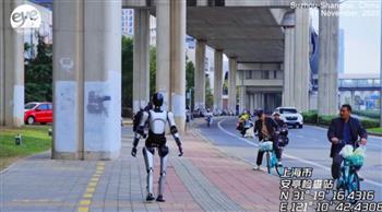 رقم قياسي.. روبوت يمشي أكثر من 100 كيلومتر دون توقف