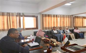 وكيل صحة البحر الأحمر يترأس اجتماعًا لمراجعة سياسات مكافحة العدوى والمضادات الحيوية بمستشفى الحميات