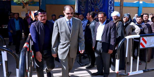  محافظ سوهاج يتفقد عدداً من لجان انتخابات النواب بجهينة وطهطا