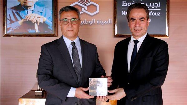 سفير الجزائر يزور استديو نجيب محفوظ بماسبيرو ويشيد بالعلاقات التاريخية بين البلدين