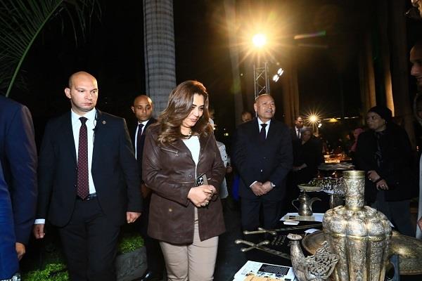 وحدة "أيادي مصر" بالشرقية تشارك بمنتجات تراثية في معرض "تراثي" بحضور وزيرة التنمية المحلية
