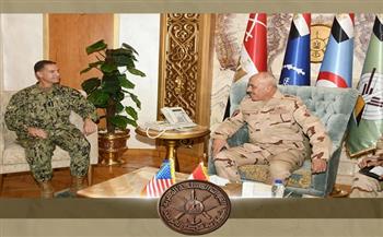 رئيس أركان حرب القوات المسلحة يلتقي قائد القيادة المركزية الأمريكية لبحث التعاون العسكري
