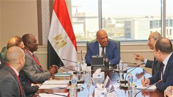 وزير الكهرباء يبحث مع وفد «التمويل الدولية» استخدام التكنولوجيا الحديثة لدعم استقرار الشبكة