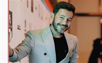 قبل عرضه.. أحمد زاهر ينشر صورا من كواليس "لعبة وقلبت بجد" 