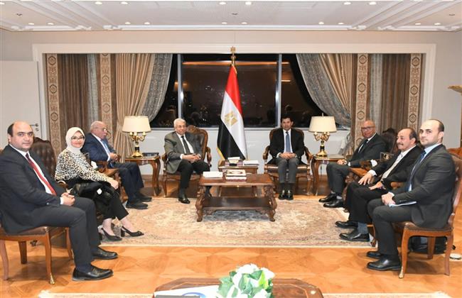 وزير الشباب يجتمع بمؤسسة نواة للاستشارات لبحث الآليات وتطوير التعاون الاستراتيجي