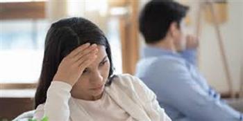 كيف يؤثر القلق والاكتئاب بين الشريكين على العلاقة؟ خبراء يوضحون