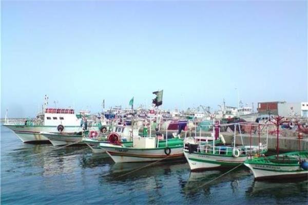 إغلاق ميناء الصيد البحري ببرج البرلس في كفر الشيخ لعدم استقرار الأحوال الجوية