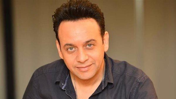 مصطفى قمر يروج لأولى اغانيه "مش هاشوفك".. قريبا