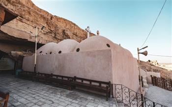 دير الجنادلة..  صخرة التاريخ والروحانية فى قلب الصعيد