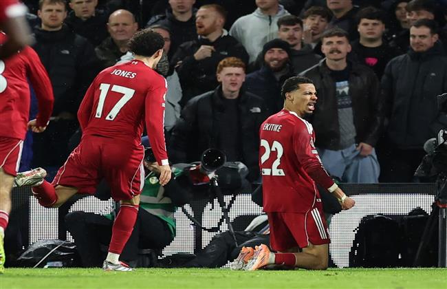 الدوري الإنجليزي.. إيكيتيكي يضاعف تقدم ليفربول على ليدز يونايتد 
