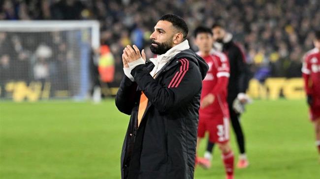 الدوري الإنجليزي.. صلاح يتوجه لتحية جمهور ليفربول بعد التعادل مع ليدز