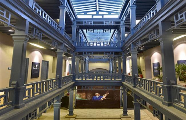 غدًا.. متحف نجيب محفوظ يختتم ورشة «السينما والأدب» بعرض فيلم «بين السماء والأرض»