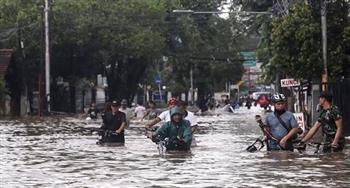 ارتفاع عدد قتلى الفيضانات في إندونيسيا لأكثر من 900