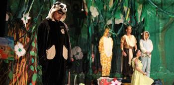 "أجمل أصحاب" يتألق على مسرح قصر ثقافة الأنفوشي بالإسكندرية