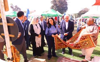 وزيرة التضامن الاجتماعي تفتتح معرض "جزيرة الخير" بنادي الجزيرة الرياضي