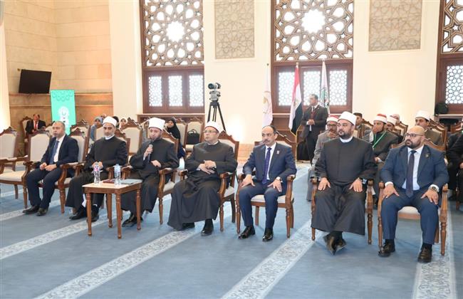 وزير الأوقاف يتفقد لجان المسابقة العالمية الثانية والثلاثين للقرآن الكريم