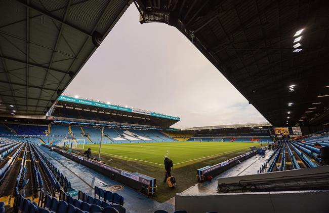 الدوري الإنجليزي.. ملعب اللقاء يتزين لاستضافة مواجهة ليفربول وليدز يونايتد 