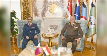 الفريق أحمد خليفة رئيس أركان حرب القوات المسلحة يلتقى رئيس أركان القوات المسلحة القطرية